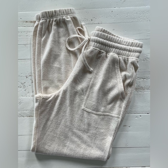GYPSY CLOUD Super Soft Cream Joggers‎ Size Medium - Picture 1 of 6